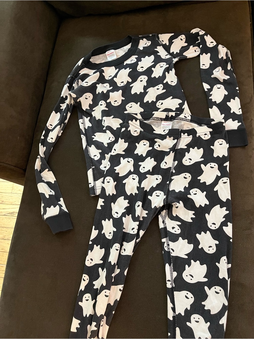 Hannah Anderson Halloween Black Pajamas with white ghosts size 10